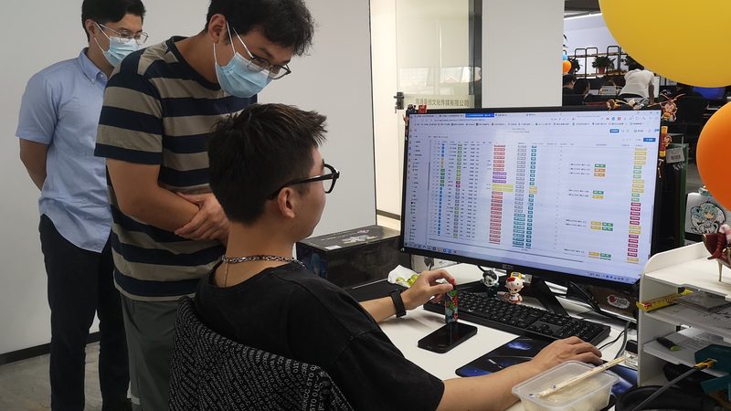 代理记账与全职会计：文化传媒公司财务管理的两大选择**